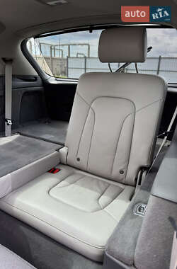 Внедорожник / Кроссовер Audi Q7 2011 в 