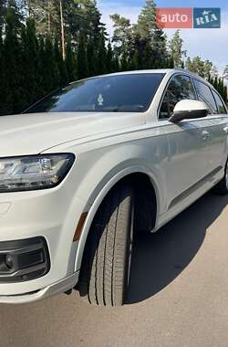 Позашляховик / Кросовер Audi Q7 2017 в Києві