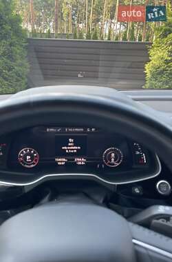 Позашляховик / Кросовер Audi Q7 2017 в 