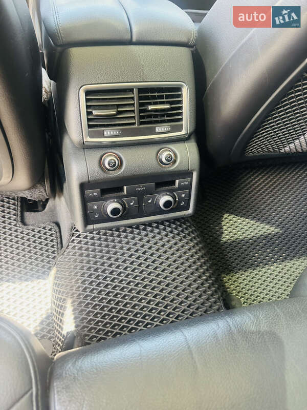 Позашляховик / Кросовер Audi Q7 2012 в Чернівцях