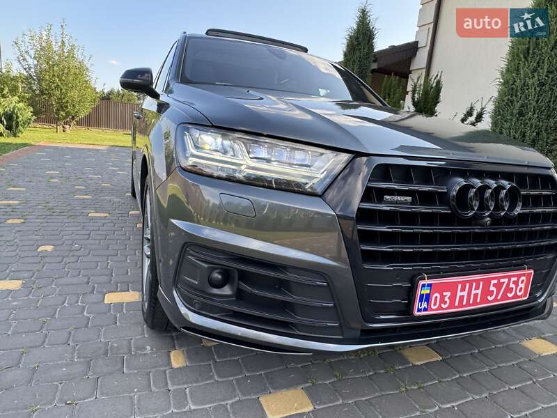 Позашляховик / Кросовер Audi Q7 2018 в Києві