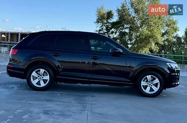 Внедорожник / Кроссовер Audi Q7 2019 в 