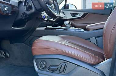 Внедорожник / Кроссовер Audi Q7 2019 в 