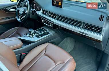 Внедорожник / Кроссовер Audi Q7 2019 в 