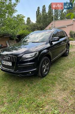 Позашляховик / Кросовер Audi Q7 2013 в Сумах