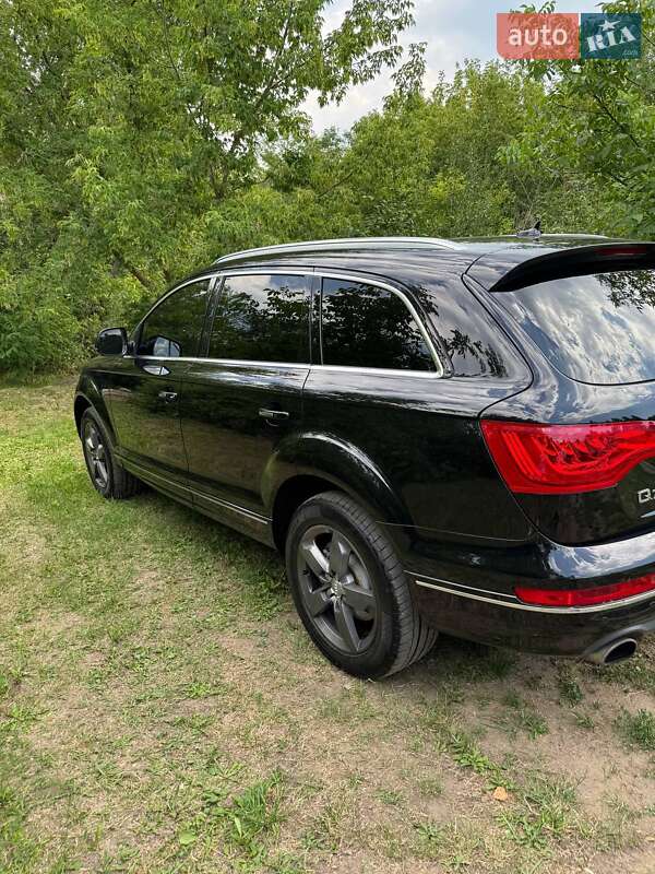 Внедорожник / Кроссовер Audi Q7 2013 в Сумах