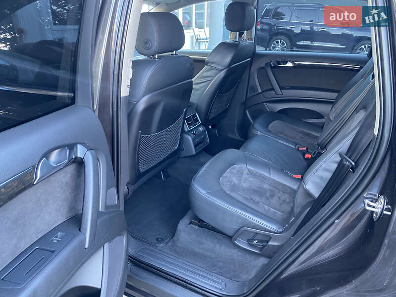 Внедорожник / Кроссовер Audi Q7 2014 в Одессе