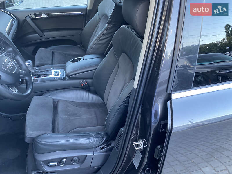 Внедорожник / Кроссовер Audi Q7 2014 в Одессе