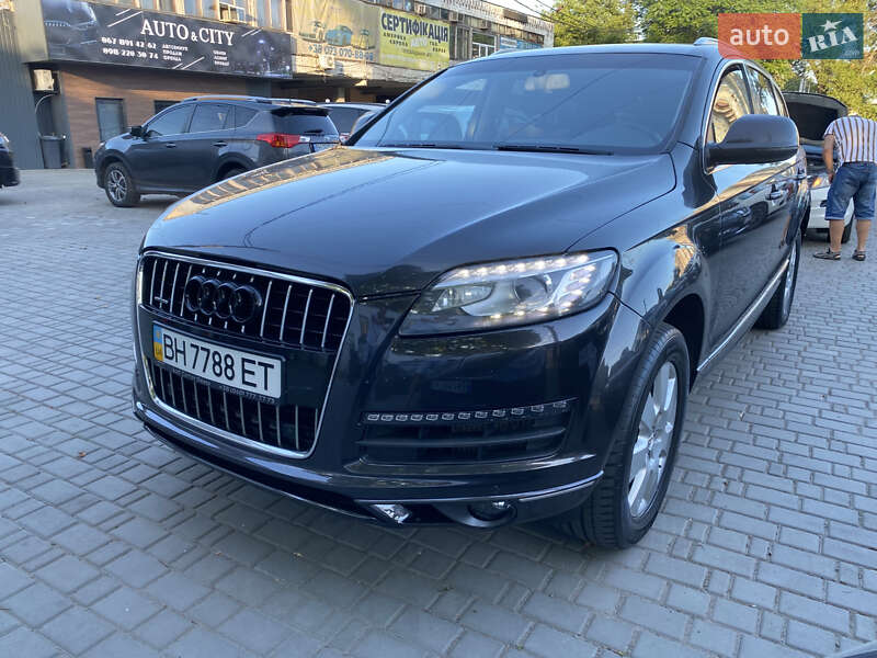 Внедорожник / Кроссовер Audi Q7 2014 в Одессе
