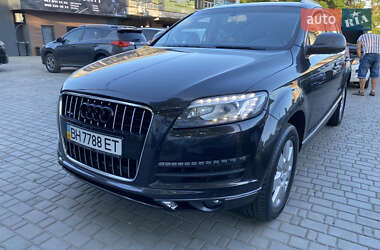 Внедорожник / Кроссовер Audi Q7 2014 в 