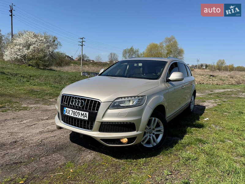 Внедорожник / Кроссовер Audi Q7 2007 в 