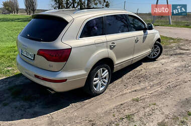 Внедорожник / Кроссовер Audi Q7 2007 в 