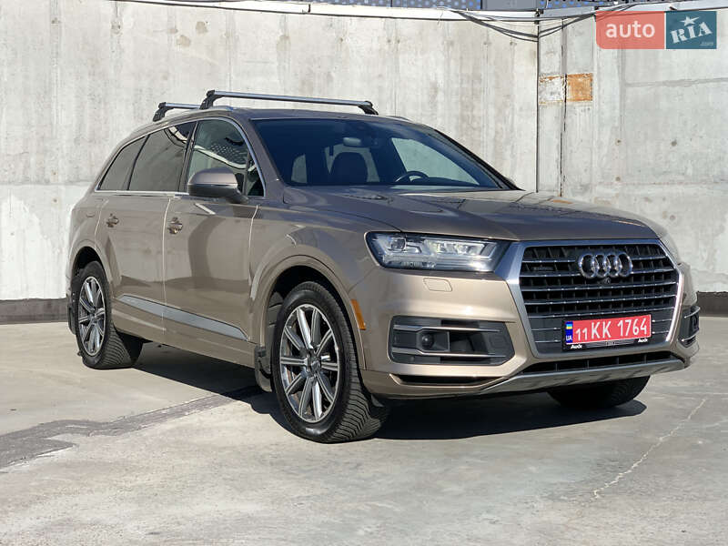Внедорожник / Кроссовер Audi Q7 2019 в Киеве