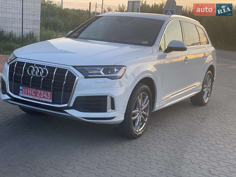 Позашляховик / Кросовер Audi Q7 2021 в Києві