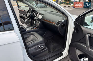 Внедорожник / Кроссовер Audi Q7 2013 в 