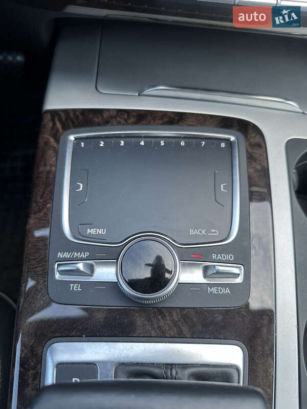 Позашляховик / Кросовер Audi Q7 2019 в Білогородці