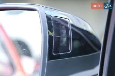 Внедорожник / Кроссовер Audi Q7 2017 в 