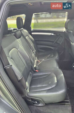 Внедорожник / Кроссовер Audi Q7 2011 в 