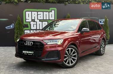 Внедорожник / Кроссовер Audi Q7 2020 в 