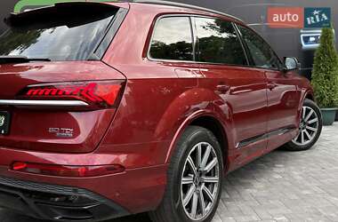 Внедорожник / Кроссовер Audi Q7 2020 в 