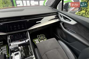 Внедорожник / Кроссовер Audi Q7 2020 в 
