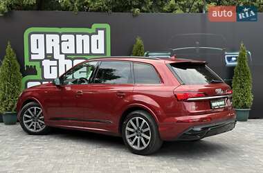 Внедорожник / Кроссовер Audi Q7 2020 в 