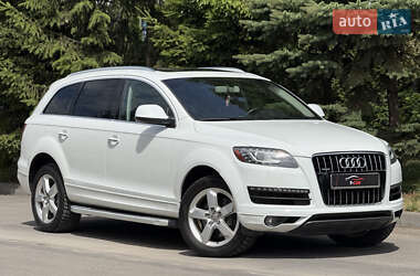 Внедорожник / Кроссовер Audi Q7 2013 в 