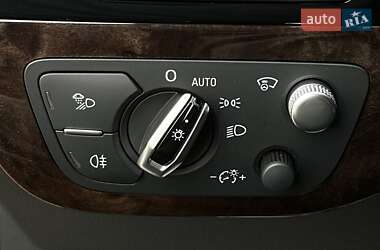 Позашляховик / Кросовер Audi Q7 2016 в 