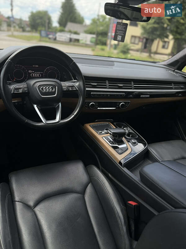 Внедорожник / Кроссовер Audi Q7 2017 в Коломые