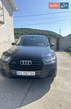 Внедорожник / Кроссовер Audi Q7 2016 в Иршаве