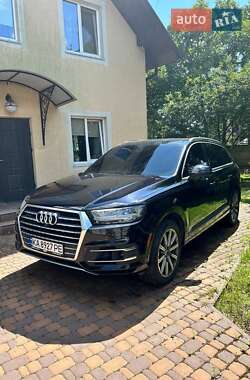 Позашляховик / Кросовер Audi Q7 2017 в 
