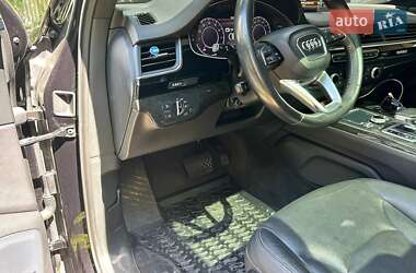 Позашляховик / Кросовер Audi Q7 2017 в 