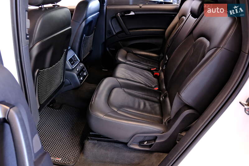 Внедорожник / Кроссовер Audi Q7 2014 в Одессе