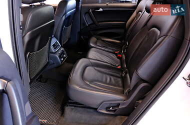 Внедорожник / Кроссовер Audi Q7 2014 в 