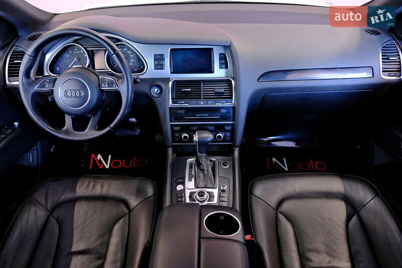 Внедорожник / Кроссовер Audi Q7 2014 в Одессе