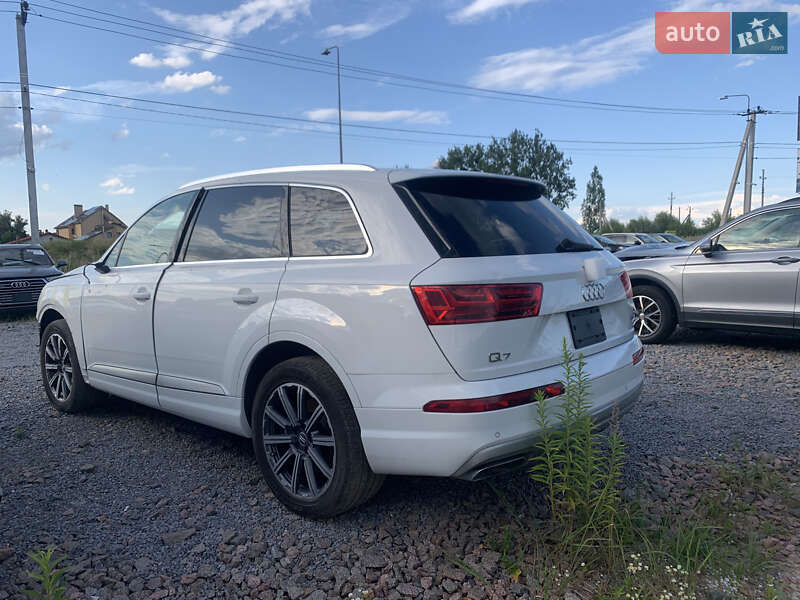 Внедорожник / Кроссовер Audi Q7 2016 в Львове