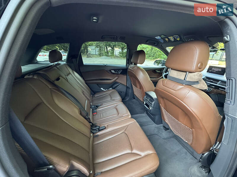 Внедорожник / Кроссовер Audi Q7 2016 в Львове