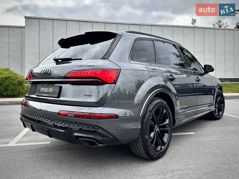 Позашляховик / Кросовер Audi Q7 2025 в Києві