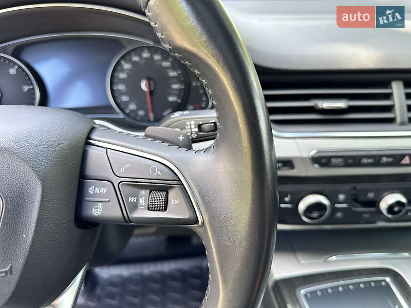 Позашляховик / Кросовер Audi Q7 2018 в Києві