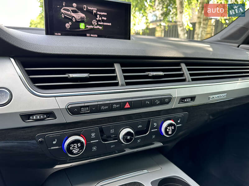 Позашляховик / Кросовер Audi Q7 2018 в Києві