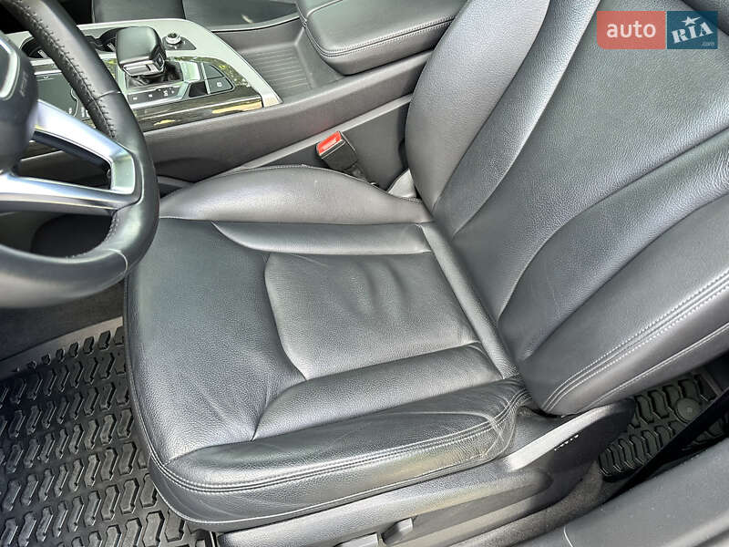 Позашляховик / Кросовер Audi Q7 2018 в Києві