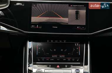 Позашляховик / Кросовер Audi Q7 2020 в 