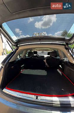 Внедорожник / Кроссовер Audi Q7 2012 в 