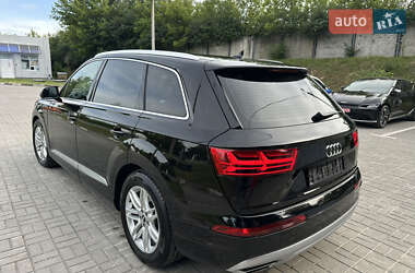 Позашляховик / Кросовер Audi Q7 2016 в 