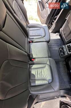 Позашляховик / Кросовер Audi Q7 2014 в 