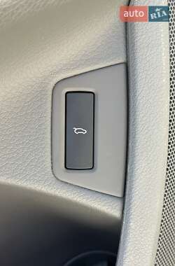Позашляховик / Кросовер Audi Q7 2013 в 