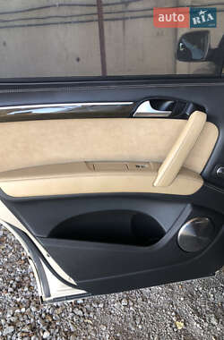 Внедорожник / Кроссовер Audi Q7 2013 в 