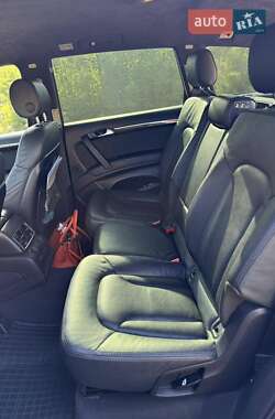 Внедорожник / Кроссовер Audi Q7 2015 в 
