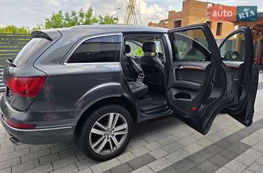 Позашляховик / Кросовер Audi Q7 2013 в 