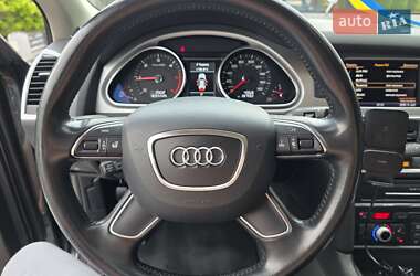 Позашляховик / Кросовер Audi Q7 2013 в 